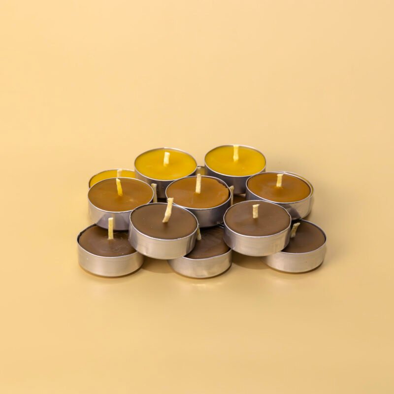 Pack de velas de té artesanales 100% naturales de cera de abeja para relajación y hogar.