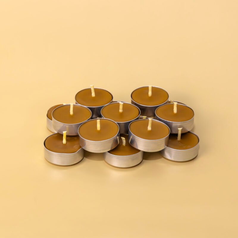 Pack de velas de té artesanales 100% naturales de cera de abeja para relajación y hogar.